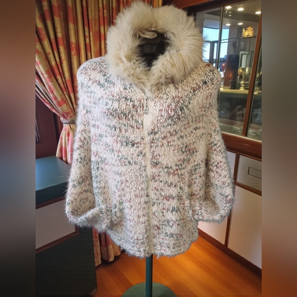 Cozy Mohair Hand Knit Raglan Sleeve Zippered Sweater with Faux Fur Collar